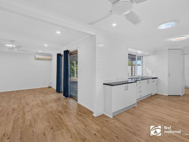 STUNNING FAMILY HOME WHICH SHOWCASES SUMMER LIVING AT ITS FINEST POOL ! SPACE !. AND FAMILY COMFORT IN BEAUTIFUL WELLINGTON POINT
