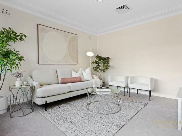 Stunning family home with huge space & lovely open feel
