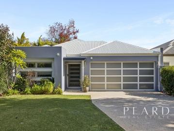 STUNNING FAMILY HOME WITH WOW FACTOR