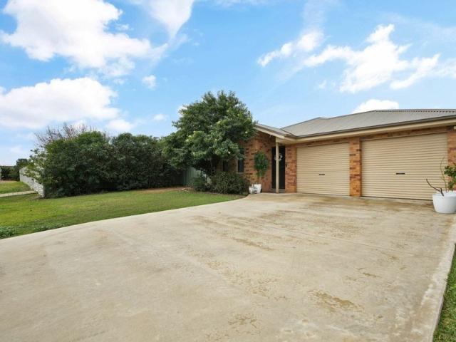 Stunning Family Home for Sale in Dubbo Ideal Investment Opportunity