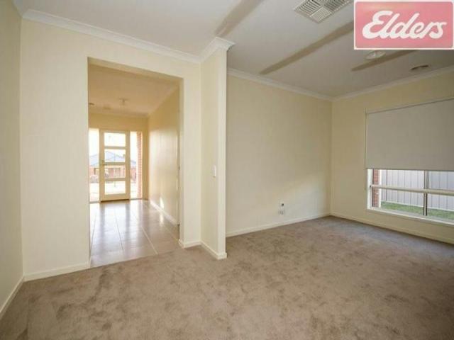 Stunning Family Home in Whitebox Rise!