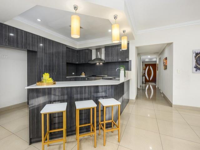 Stunning family home in a convenient location