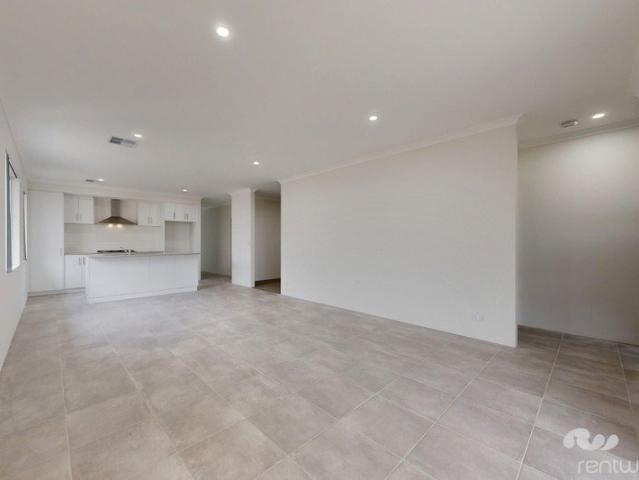 STUNNING FAMILY HOME IN ESTABLISHED ESTATE