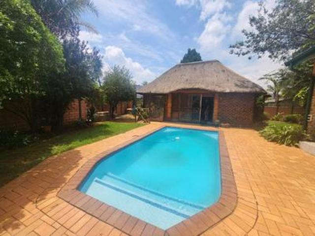 stunning family home in helikonpark