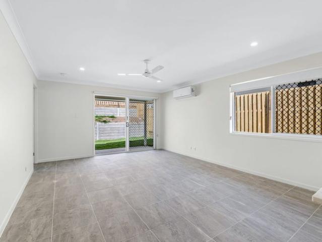 Stunning Family Home in Logan Reserve!