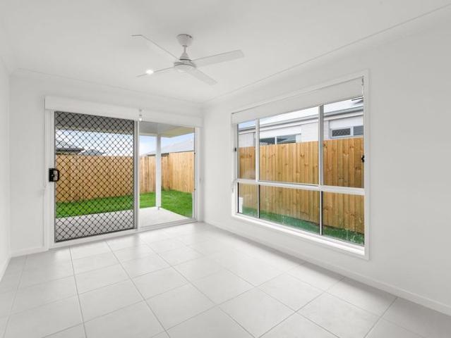 Stunning Family Home In Logan Reserve