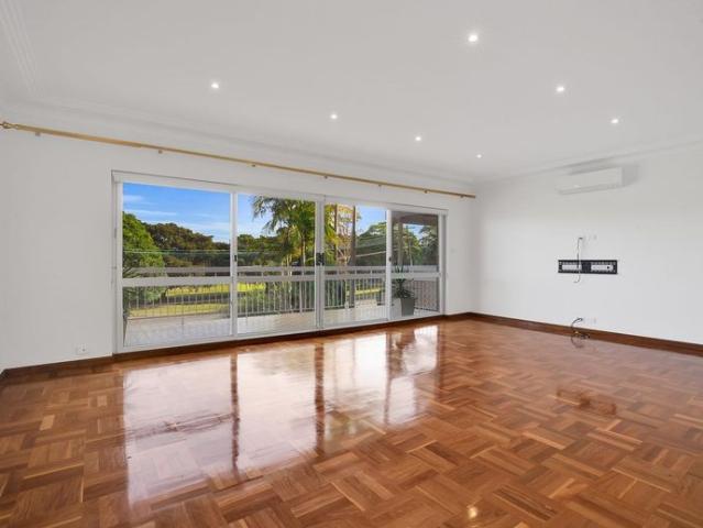 Stunning Family Home In Prime Location