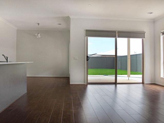 STUNNING FAMILY HOME IN QUIET LOCATION