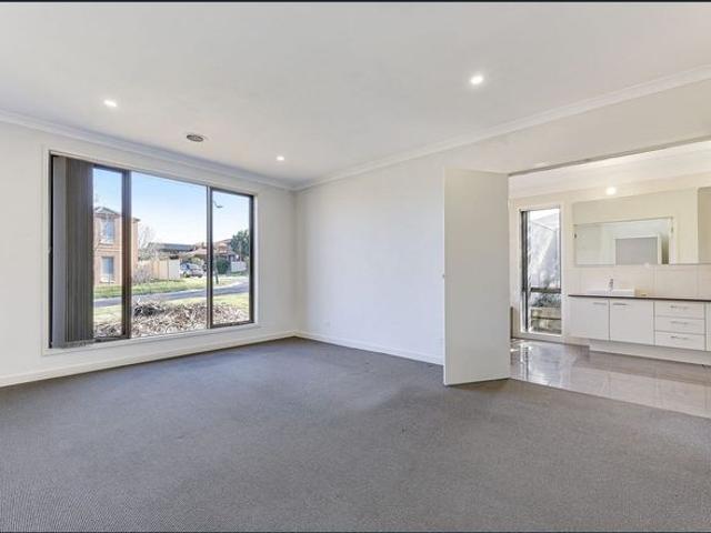 Stunning Family Home in Regency Rise Estate – Perfectly Positioned in Hillside
