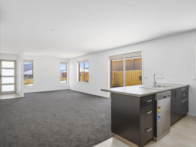 Stunning Family Home in Risdon Vale