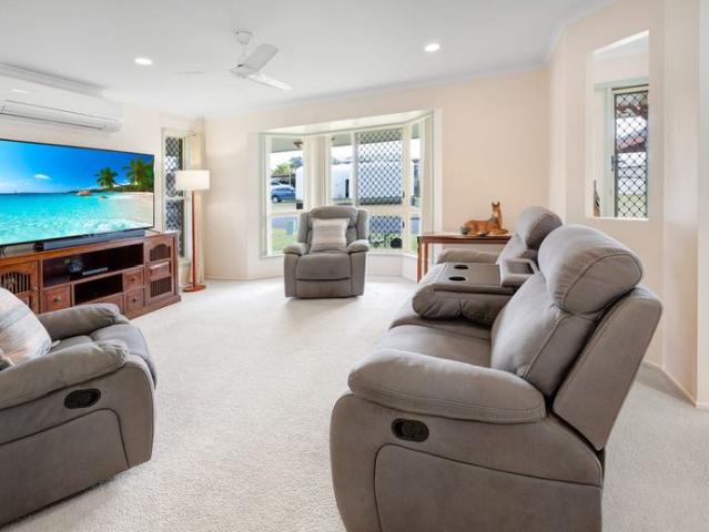 Stunning Family Home in Rural View 5 Theodore Crescent