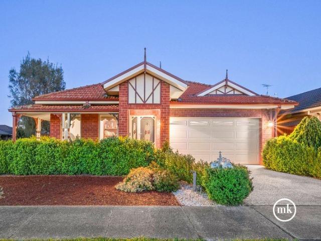 Stunning Family Home Moments from Central Laurimar!