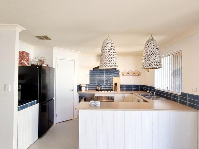 Stunning Family Living in the Heart of Boddington