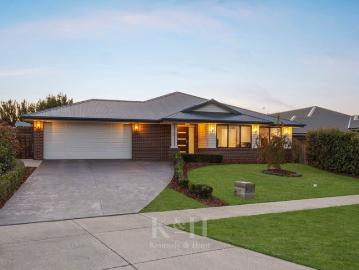 Stunning Family Luxury with Masterful Entertaining