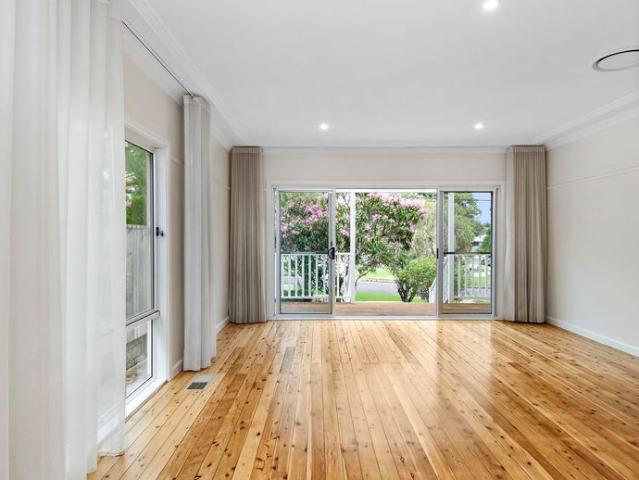 Stunning Family Sanctuary Opposite Yamba Reserve