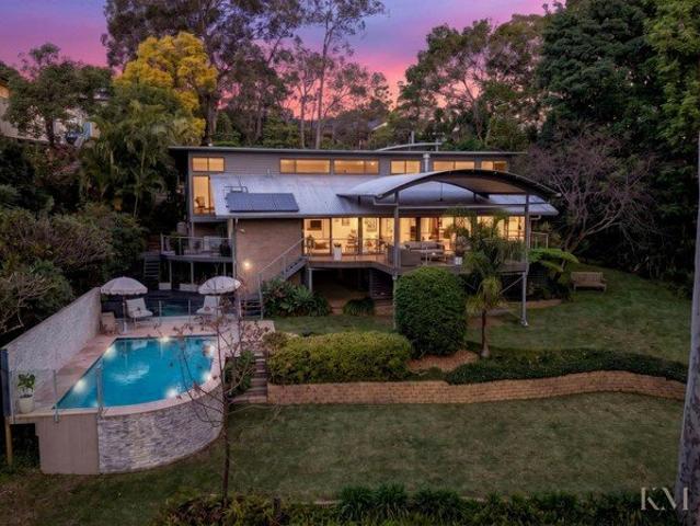 Stunning Family Sanctuary in Eleebana