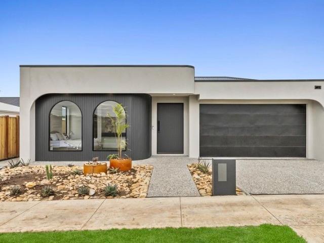 Stunning family residence in Birchmore Estate offers a Luxe lifestyle close to all that matters