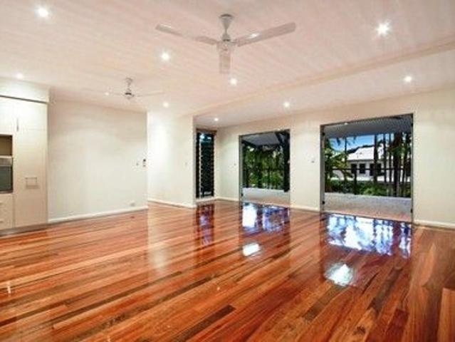Stunning Fannie Bay Beauty