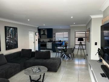Stunning Facebrick Cluster for rent