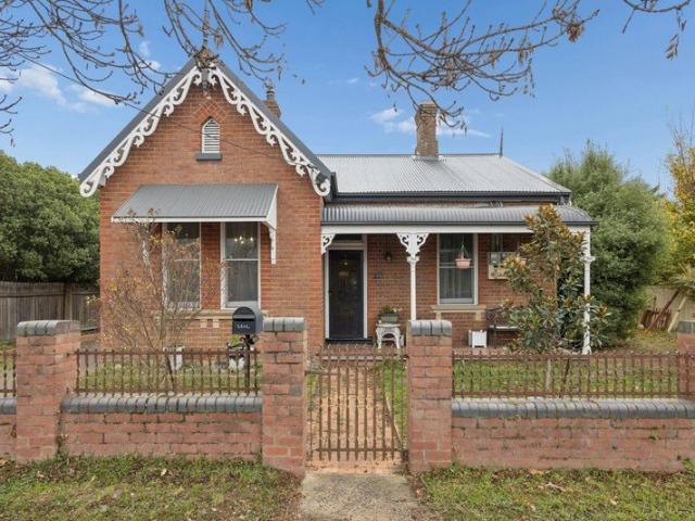 Stunning Federation Home. Double Brick. Timeless Appeal