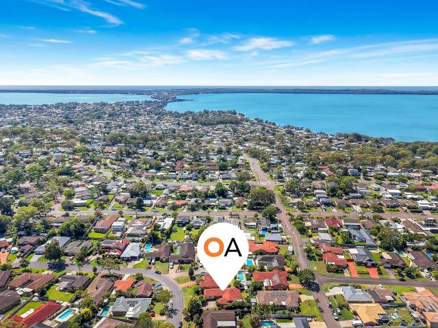 Stunning Four Bedroom Home in Quiet Cul De Sac – Must See!