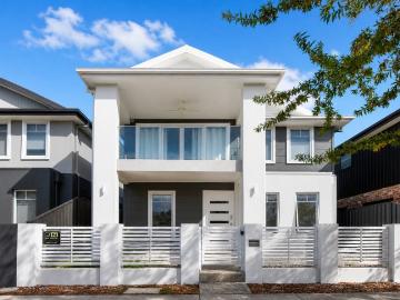 STUNNING FOUR BEDROOM IN CENTRAL WAGGA