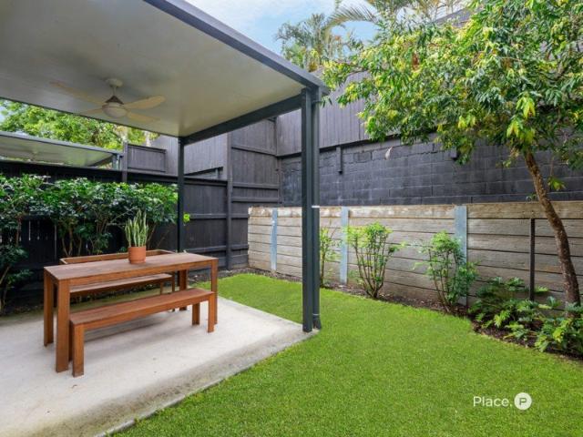 Stunning Four Bedroom Townhouse