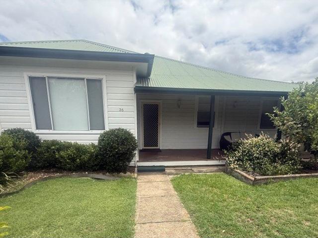 Stunning Fully Furnished Country Home