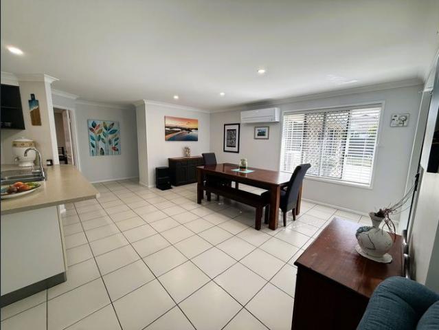 Stunning Fully Furnished Family Home for Rent in Mulambin