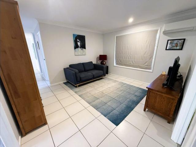 Stunning Fully Furnished Family Home for Rent in Mulambin