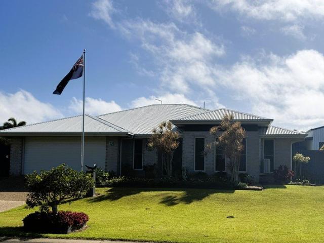 Stunning Fully Furnished Family Home for Rent in Mulambin