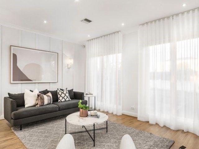 Stunning Fully Furnished Home!