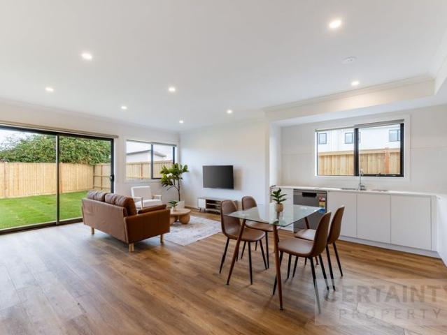 Stunning Fully Furnished Rooms in Armstrong Creek All Utilities Included I $275 Per Week