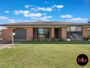 Stunning Fully Renovated 3 Bedroom Home