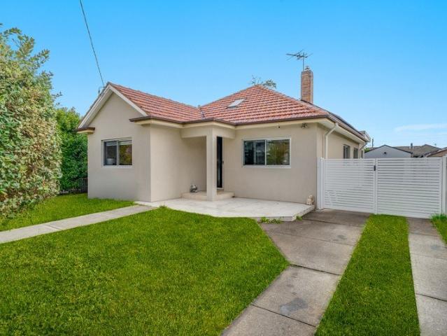 Stunning Fully Renovated Family Home with Designer Finishes