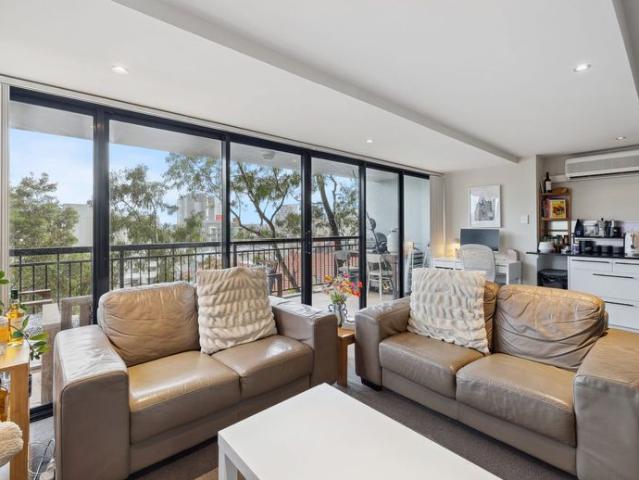 STUNNING FURNISHED 2x1 APARTMENT IN PRIME LOCATION!