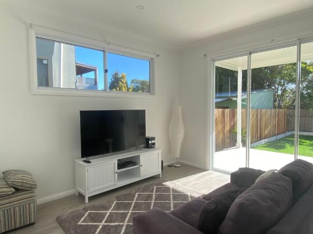 Stunning Furnished 4 Bedroom 3 Bathroom Property Secure Garage