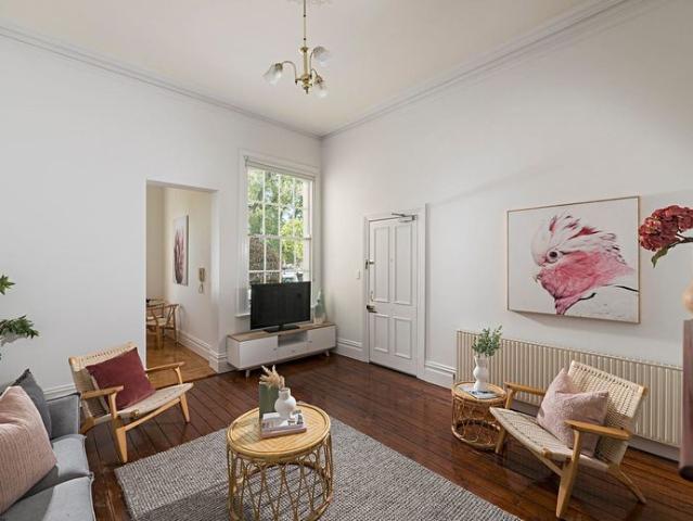 Stunning Ground Floor Apartment Opposite Darling Gardens