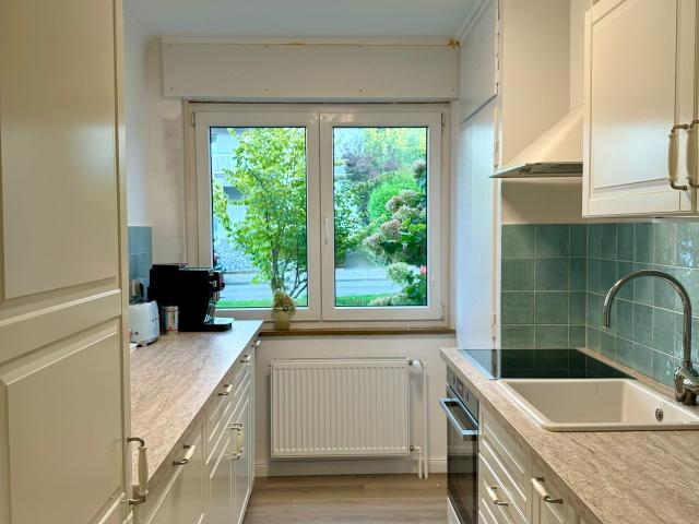 Stunning Ground Floor Apartment Fully Equipped with Kitchen and Garden, Dortmund Amsterdam Apartments for Rent