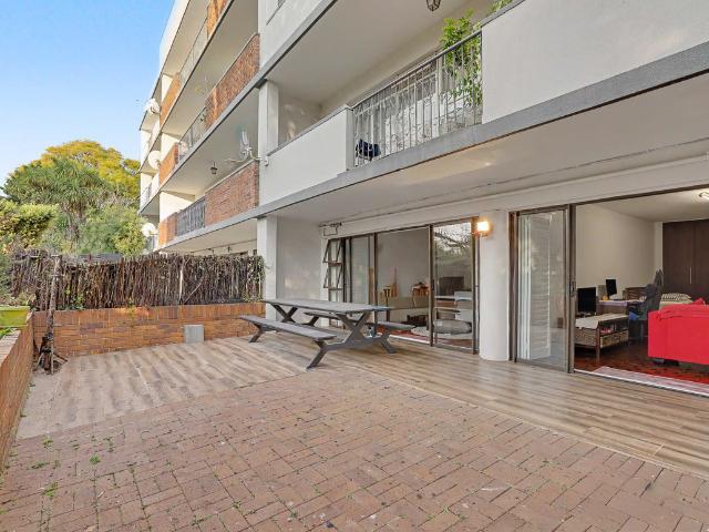 Stunning Ground Floor Apartment