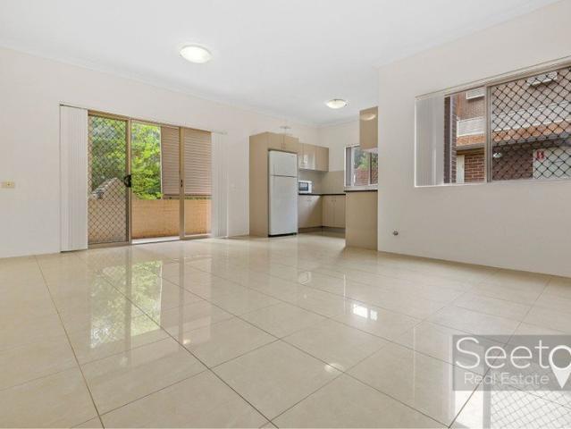 Stunning Ground Floor, North Facing Modern Security Unit in Prime Location
