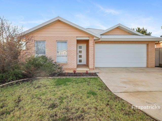 Stunning Home Built in Prime Location