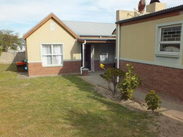 stunning home for the smaller family!