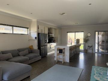 Drummond Cove, Greenough County, Peak Island, Western Australia