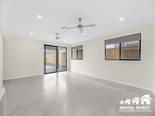 STUNNING HOME IN BELLEVUE ESTATE WITH DUCTED AIR CONDITIONING
