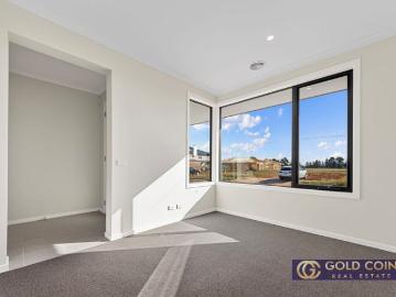 Stunning House For Lease