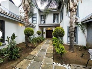 stunning house in zambezi country estate