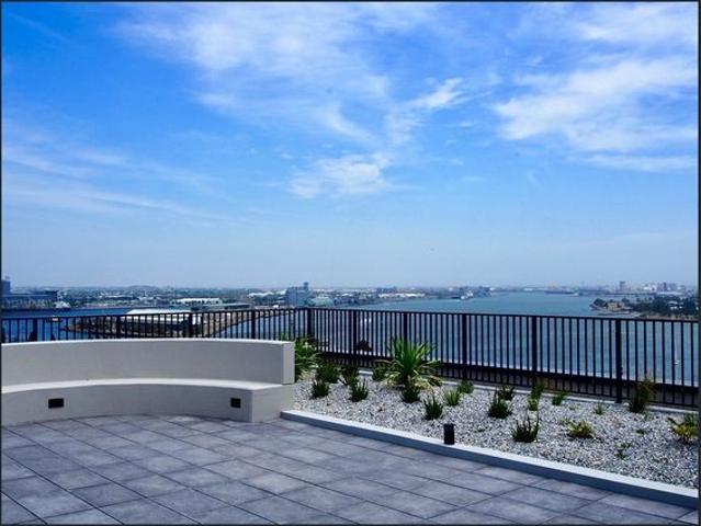 STUNNING INNER CITY 1 BEDROOM APARTMENT