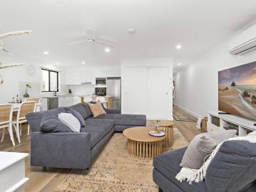 Stunning Interior located in Beach Precinct