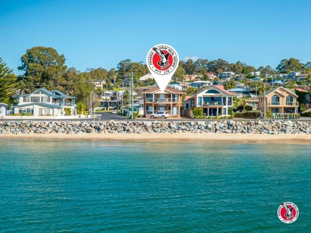 Stunning Investment Opportunity 5 Units Opposite the Beach